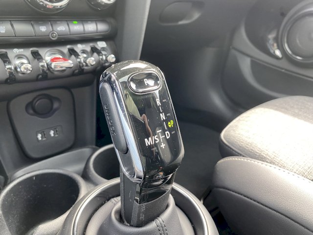 Mini Mini  5p Cooper 136ch Edition Greenwich BVA7 109g