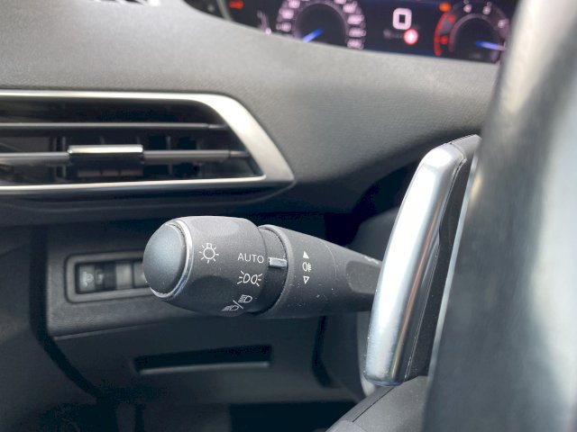 Peugeot Peugeot 5008 II 2.0 BlueHDi 180ch S&S Allure Pack EAT8