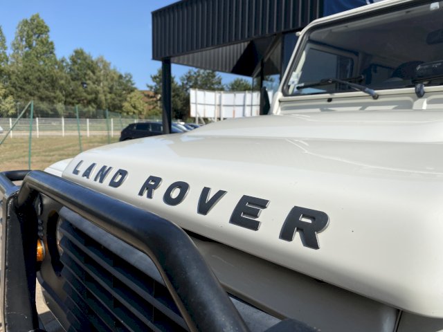 Land-Rover Land-Rover Defender II HT 90 2.4 TD E
