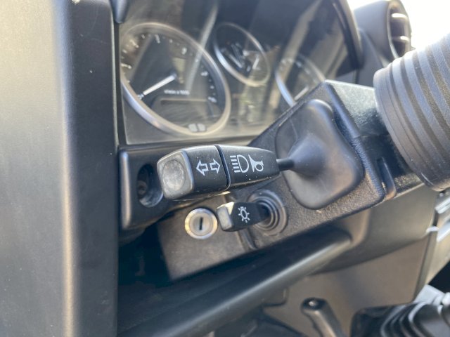 Land-Rover Land-Rover Defender II HT 90 2.4 TD E