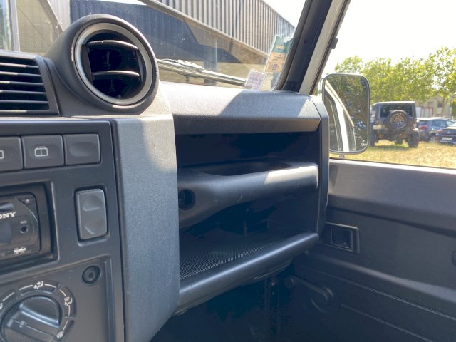 Land-Rover Land-Rover Defender II HT 90 2.4 TD E