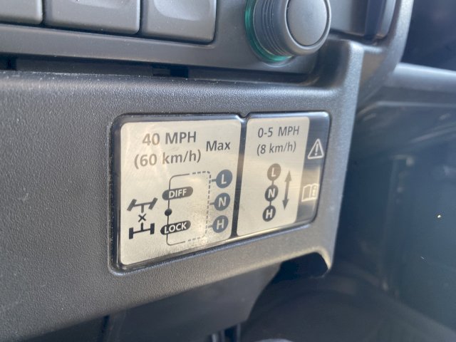 Land-Rover Land-Rover Defender II HT 90 2.4 TD E