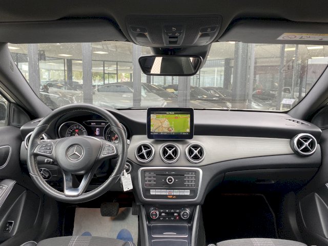 Mercedes-Benz Mercedes-Benz Classe GLA I (X156) 200 d Sensation 7G-DCT