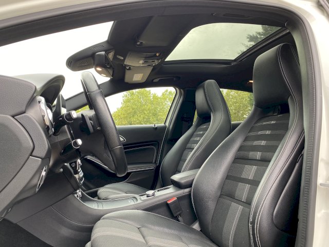 Mercedes-Benz Mercedes-Benz Classe GLA I (X156) 200 d Sensation 7G-DCT