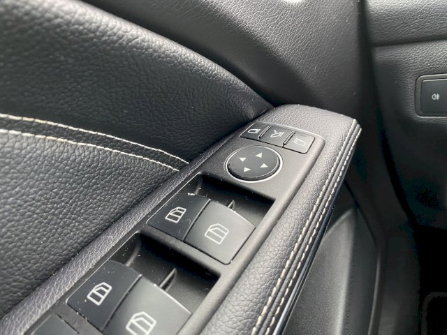 Mercedes-Benz Mercedes-Benz Classe GLA I (X156) 200 d Sensation 7G-DCT