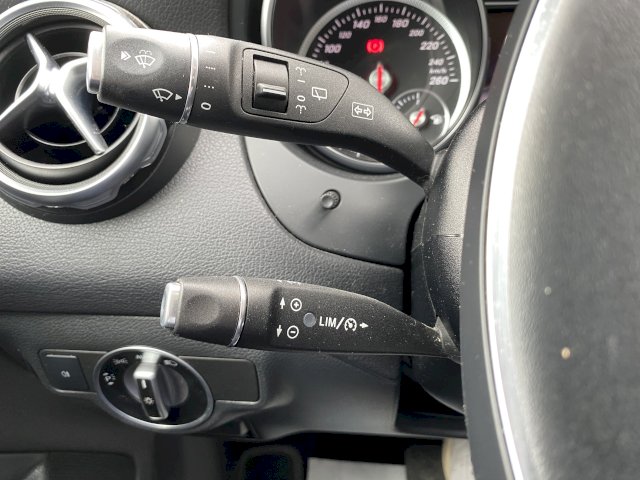 Mercedes-Benz Mercedes-Benz Classe GLA I (X156) 200 d Sensation 7G-DCT