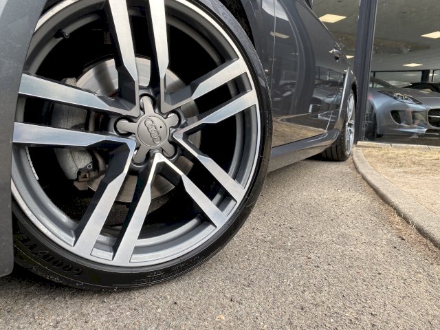 Audi Audi TT III 2.0 TFSI 230ch quattro S tronic 6