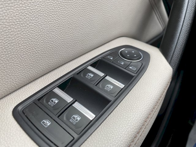 Renault Renault Captur II (HJB) 1.6 E-Tech Plug-in 160ch Initiale Paris