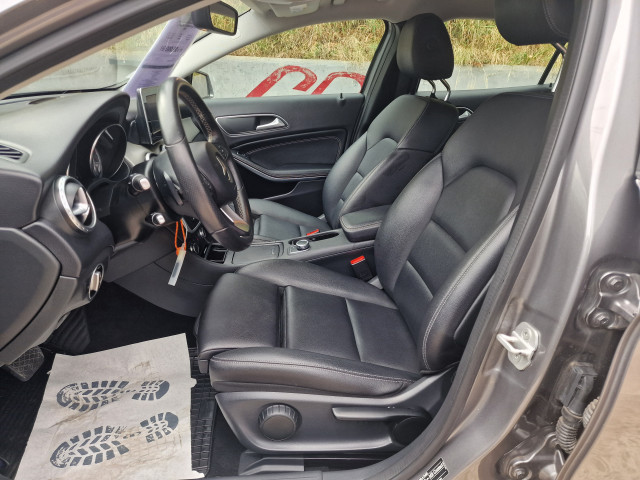 Mercedes-Benz Mercedes-Benz Classe GLA I (X156) 180 Sensation 7G-DCT
