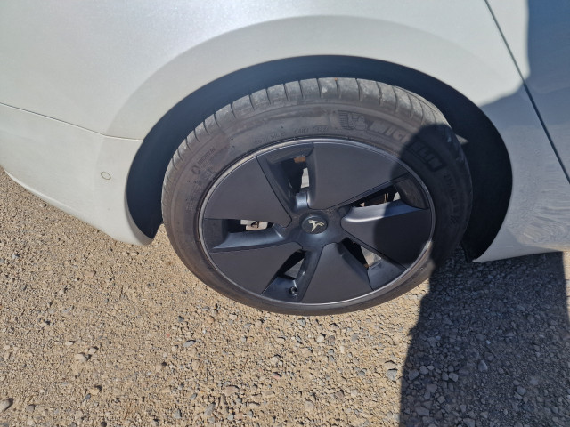 Tesla Tesla Model 3  Standard RWD Plus MY22