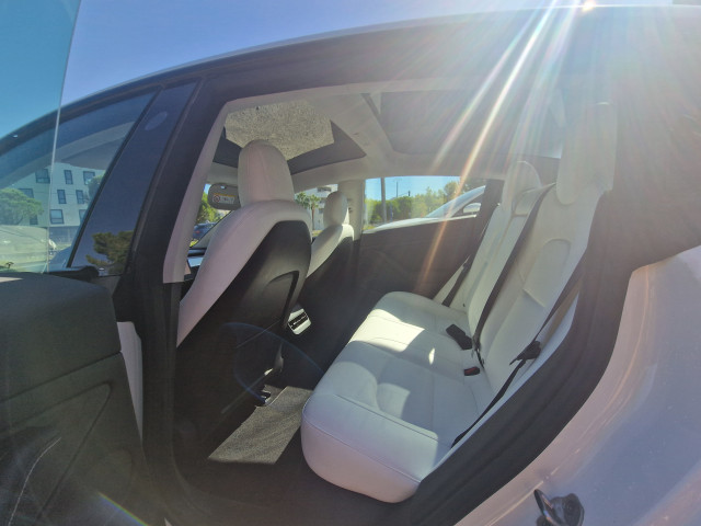 Tesla Tesla Model 3  Standard RWD Plus MY22