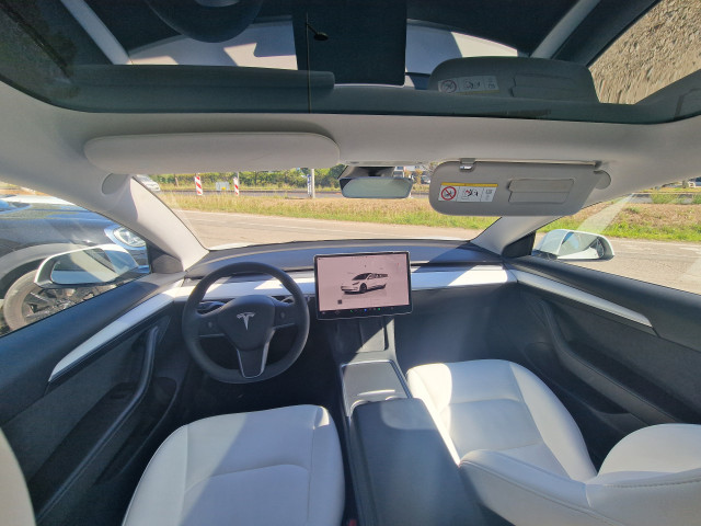 Tesla Tesla Model 3  Standard RWD Plus MY22