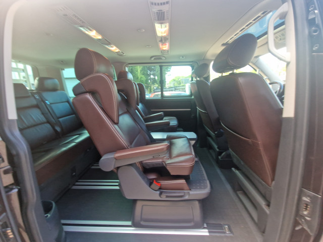 Volkswagen Volkswagen Multivan 2.0 TSI 204 HIGHLINE 4MOTION