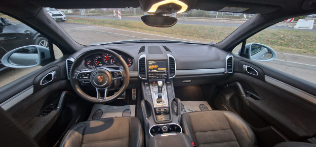 Porsche Porsche Cayenne II (958) 3.6 440ch GTS