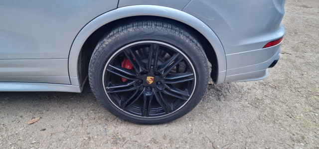 Porsche Porsche Cayenne II (958) 3.6 440ch GTS