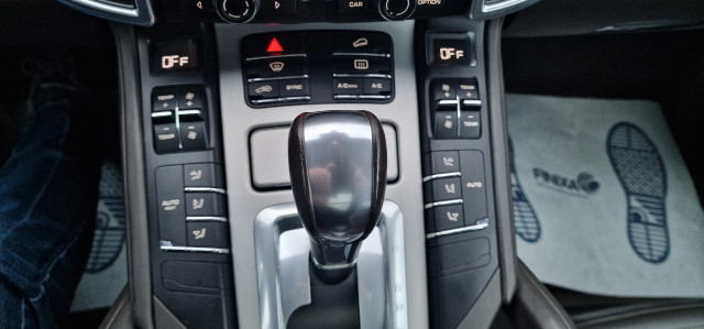 Porsche Porsche Cayenne II (958) 3.6 440ch GTS
