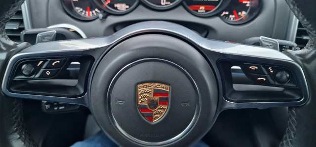 Porsche Porsche Cayenne II (958) 3.6 440ch GTS