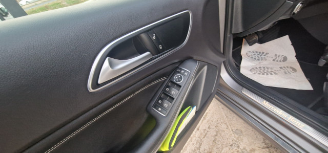 Mercedes-Benz Mercedes-Benz Classe A III (W176) 180 Sensation 7G-DCT
