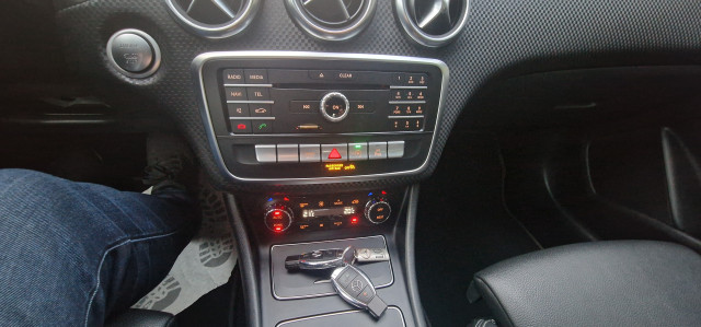Mercedes-Benz Mercedes-Benz Classe A III (W176) 180 Sensation 7G-DCT