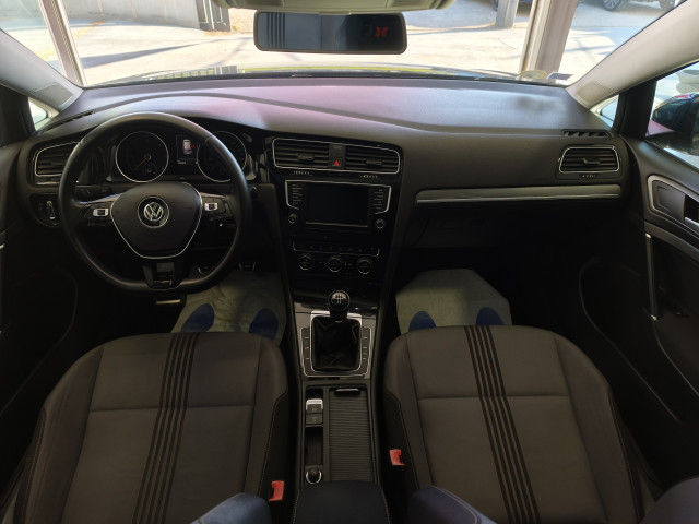 Volkswagen Volkswagen Golf VII 1.6 TDI 110ch BlueMotion Technology FAP Allstar 5p