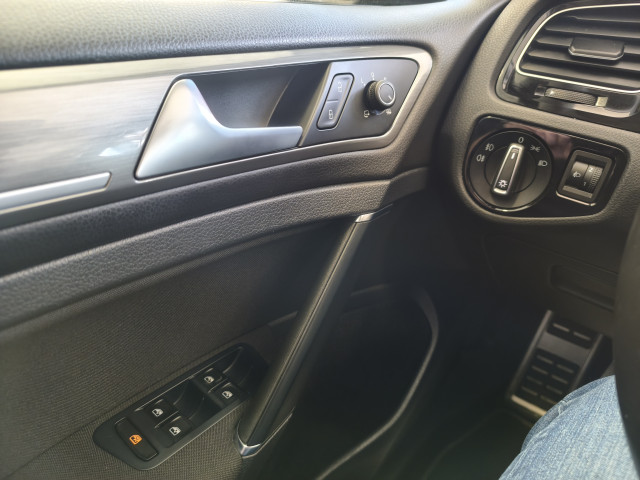 Volkswagen Volkswagen Golf VII 1.6 TDI 110ch BlueMotion Technology FAP Allstar 5p