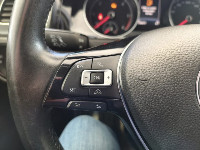 Volkswagen Volkswagen Golf VII 1.6 TDI 110ch BlueMotion Technology FAP Allstar 5p