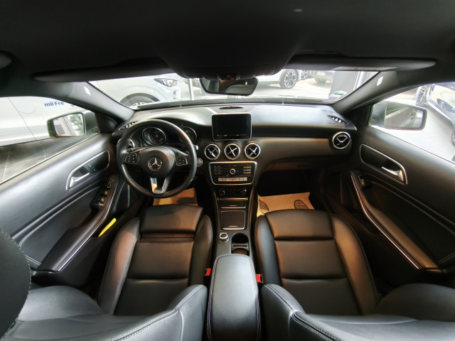 Mercedes-Benz Mercedes-Benz Classe A III (W176) 180 Sensation 7G-DCT