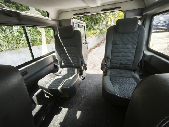 Land-Rover Land-Rover Defender II HT 90 2.4 TD E