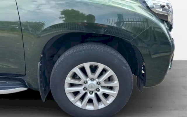 Toyota Toyota Land Cruiser X 190 D-4D FAP Légende BVA 5p