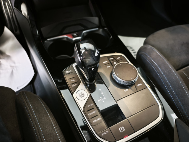 BMW BMW Série 1 120dA xDrive 190ch M Sport 