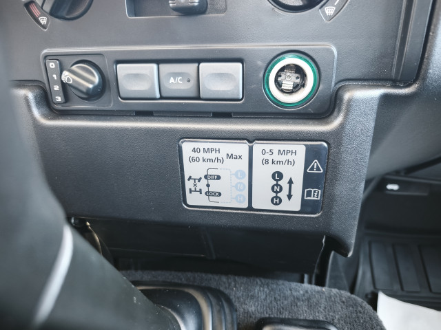 Land-Rover Land-Rover Defender II HT 90 2.4 TD E