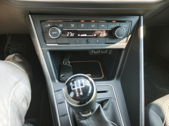 Volkswagen Volkswagen Polo VI 1.0 TSI 95ch Copper Line