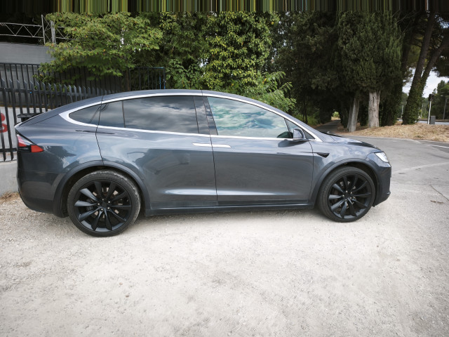 Tesla Tesla Model X  75D Dual Motor