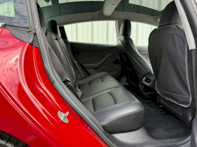Tesla Tesla Model 3 Long-Range RWD
