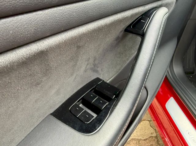 Tesla Tesla Model 3 Long-Range RWD