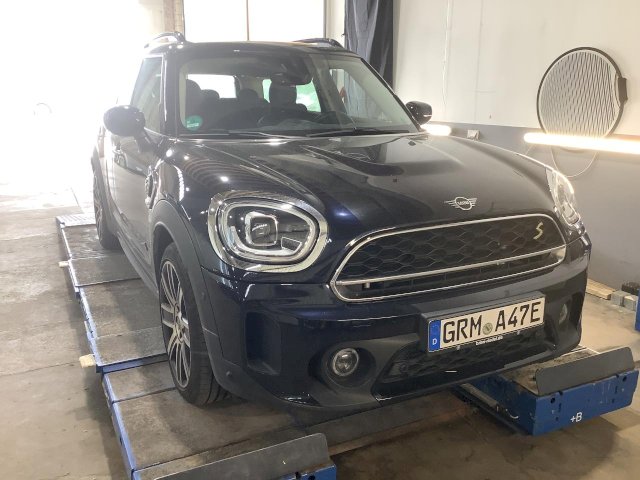 Mini Mini Countryman Countryman C opera SE All4 125 + 70 kw