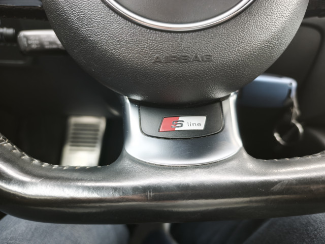 Audi Audi TT II 1.8 TFSI 160ch S line