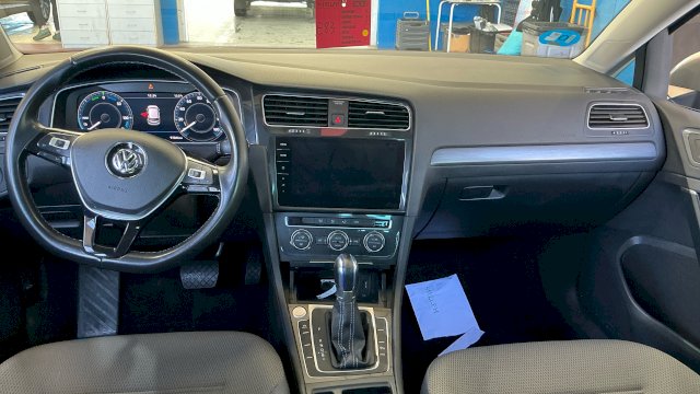 Volkswagen Volkswagen E-Golf VII 136ch 4cv