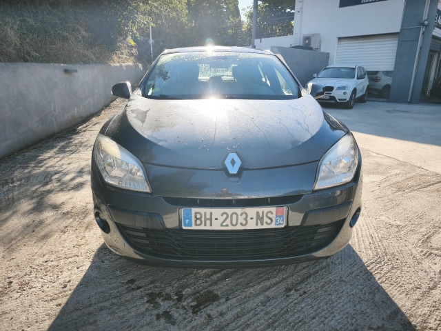 Renault Renault Megane III (B95) 1.5 dCi 110ch FAP Expression EDC eco²