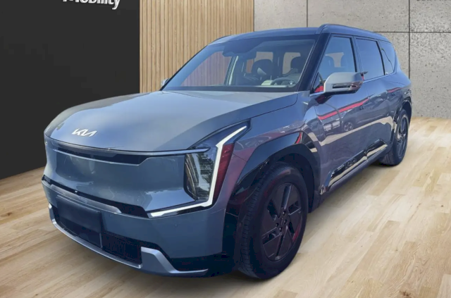 Kia Kia Ev9 Kia EV9 AWD Drive-Wise + Komfort-Paket HuD 360Kamera