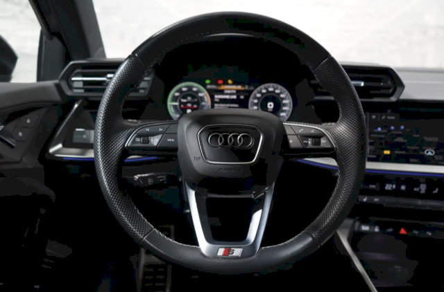 Audi Audi A3 Sportback Audi A3 Sportback 40 TFSIe S line Matrix