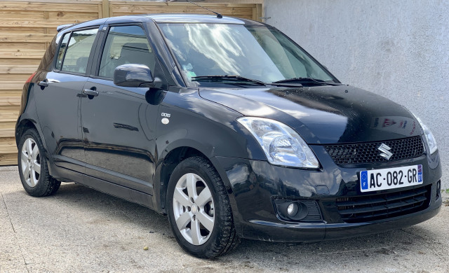 Suzuki Suzuki Swift 