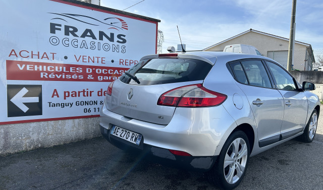 Renault Renault Megane II (C84) 1.9 dCi 130ch FAP Impulsion