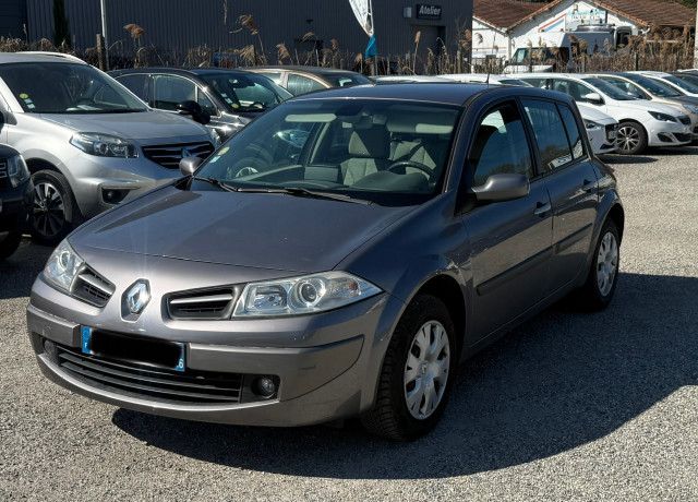 Renault Renault Megane AUTHENTIQUE 