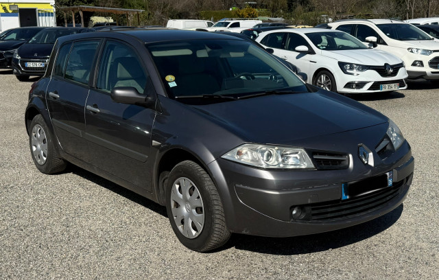 Renault Renault Megane AUTHENTIQUE 
