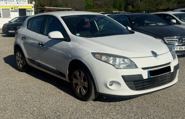 Renault Renault Megane III (B95) 1.5 dCi 90ch FAP Authentique eco²