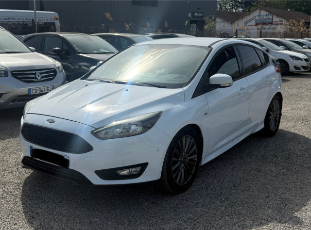 Ford Ford Focus STLINE