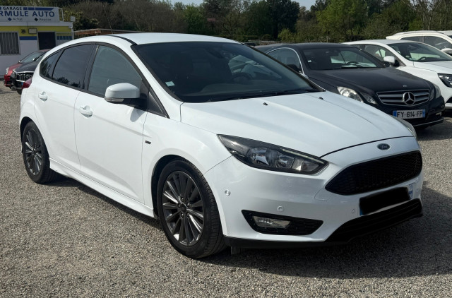 Ford Ford Focus STLINE