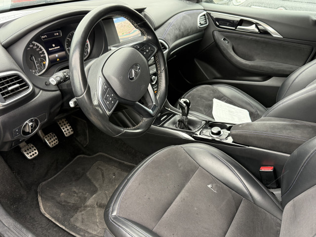 Infiniti Infiniti Q30 SPORT PACK CITY BLACK TECH 