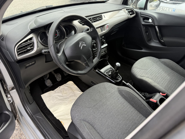 Citroen Citroën C3 1.2 ESSENCE 82 CV CONFORT 